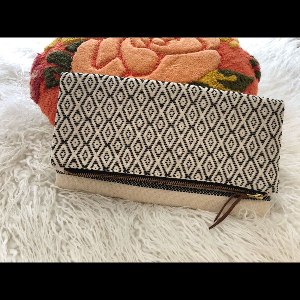 NWOT Tribe Alive black and white woven clutch